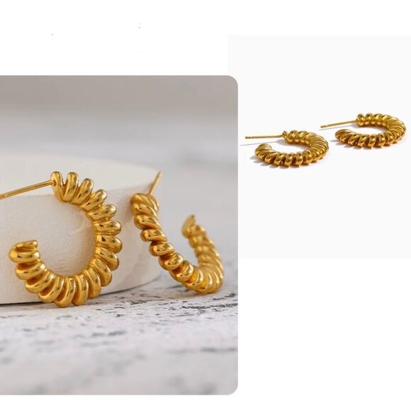 8K GOLD PLATED VINTAGE INSPIRED COILED HOOP EARRINGS CLASSIC MINIMALIST - Picture 1 of 13